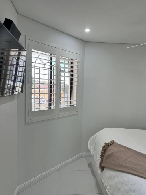 סידני Bondi Beach Waves Beachfront Apartment מראה חיצוני תמונה