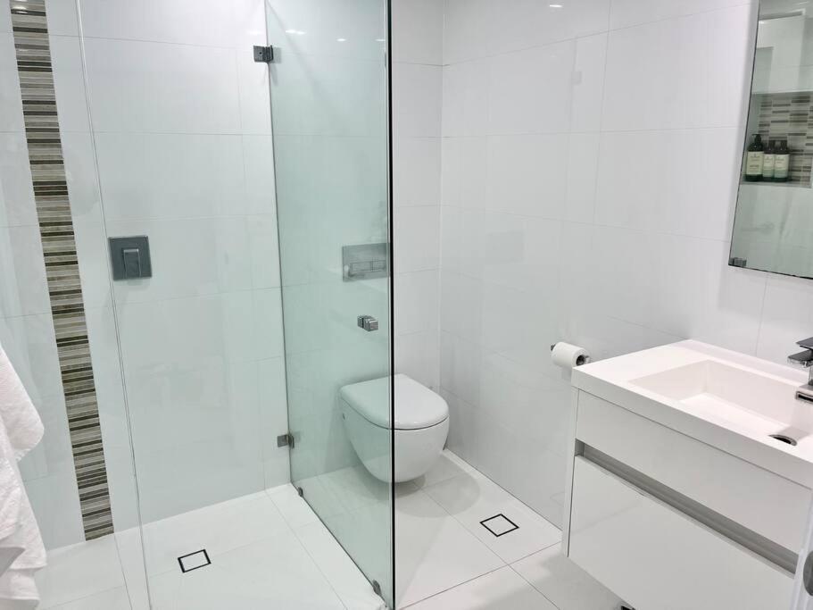 סידני Bondi Beach Waves Beachfront Apartment מראה חיצוני תמונה