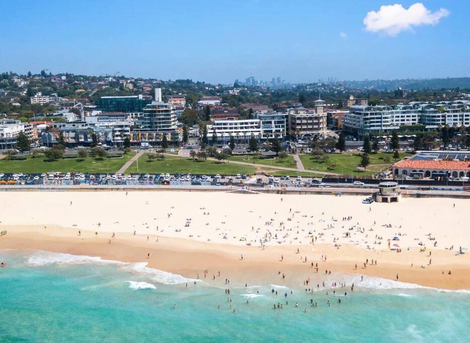 סידני Bondi Beach Waves Beachfront Apartment מראה חיצוני תמונה