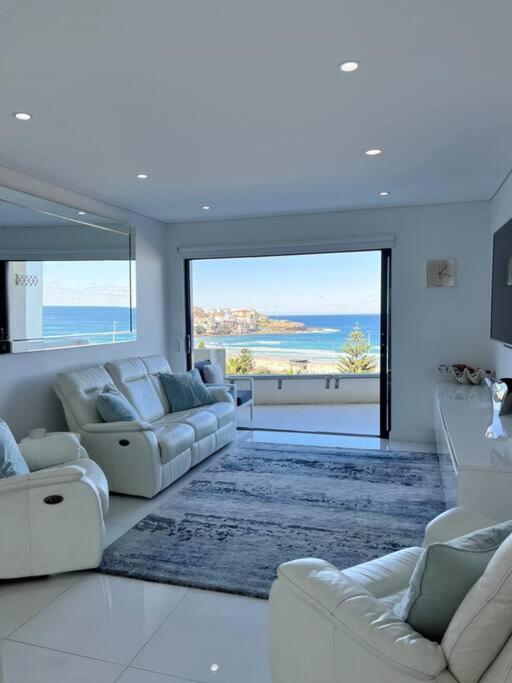 סידני Bondi Beach Waves Beachfront Apartment מראה חיצוני תמונה