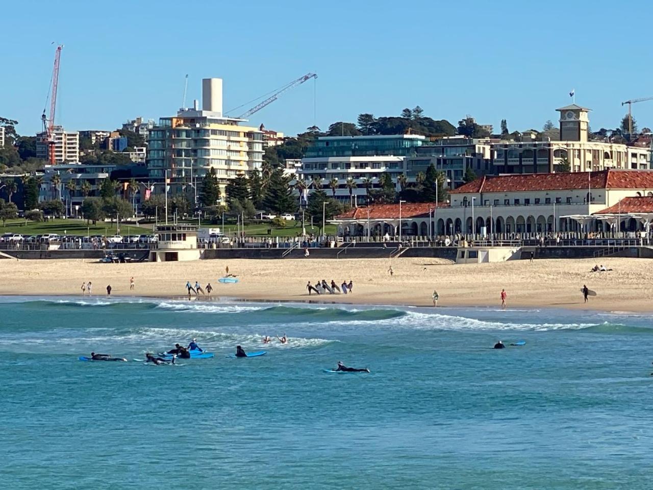 סידני Bondi Beach Waves Beachfront Apartment מראה חיצוני תמונה